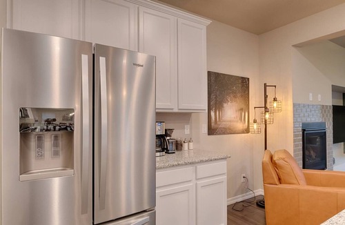 Rockrimmon House | 3BR Mtn Viewsluxury Townhomecentral Locationac
