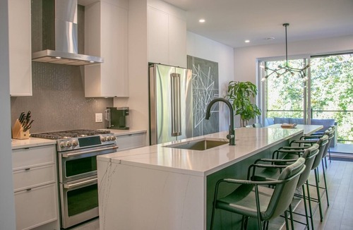 Bromont Condo | 3rd Floor New Construction - Prime Location with Ski Shuttle Bus on Site