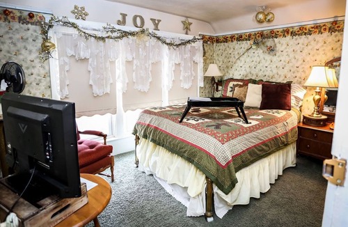 Lamar Bed & Breakfast | 3rd Street Nest Bed & Breakfast