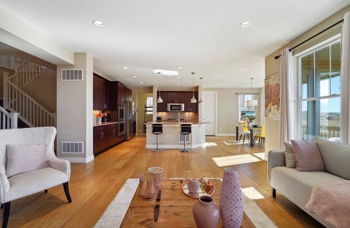 The Pinery House | 4,000 sqft. Pet-friendly ideal for families, consultants, travel nurses, doctors