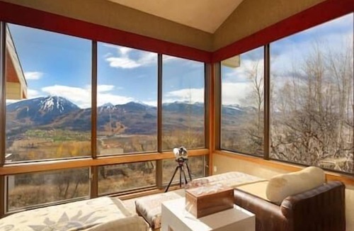 Starwood House | 4/5 Aspen Family Home, Pool Table, Great Views!