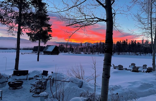 Tabernash Cabin | 4 Acre Luxury Log Cabin Minutes from Skiing, Fishing, Biking, Golf, and Boating
