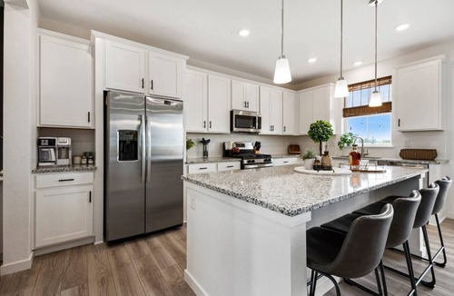 Loveland House | 4 Bd Colorado Retreat with Sauna, Hot Tub, Gym and Mountain Views