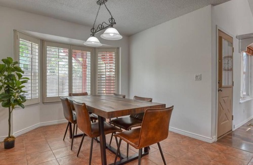 Colorado Springs House | 4 Bdrms, fenced back yard, Pool Table and Mtn Views