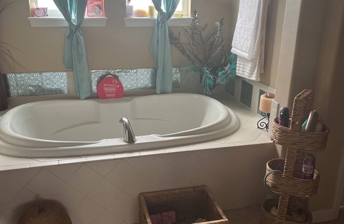 Stetson Hills House | 4 bedroom house in cool Colorado Springs with WiFi