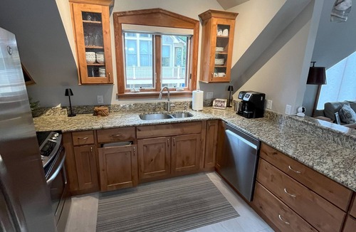 Weisshorn House | 4-bedroom house in enchanting Breckenridge with WiFi