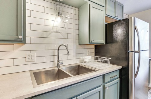 Pueblo Cottage | 4 Mi to Dtwn: Cozy Home in Pueblo