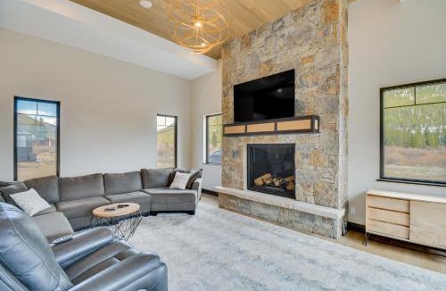 Leadville House | 4 Mi to Dtwn Leadville Retreat with Hot Tub!