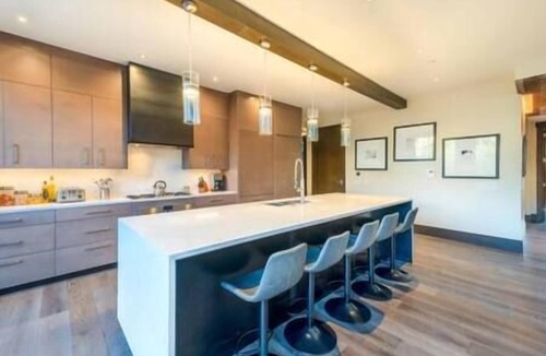 Snowmass Village Condo | 4 New Amazing Contemporary Condo, Rooftop Pool!