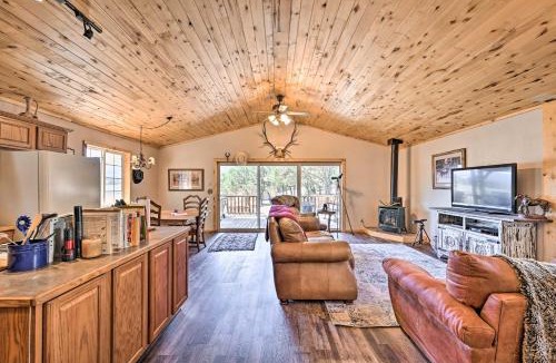 Coaldale House | 4-Season Mountain Escape with Breathtaking View!