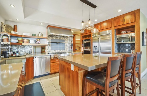 Florissant House | 40 acre priv land, Elev 9300ft, Hot Tub, Sleeps 16