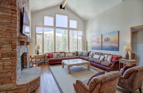 Warrior's Mark West House | 407 m² House ∙ 7 bedrooms ∙ 16 guests