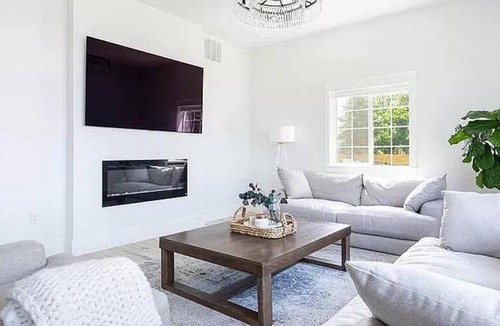 Ralston Valley House | 409 m² House ∙ 6 bedrooms ∙ 12 guests