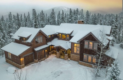 The Highlands House | 415 m² House ∙ 5 bedrooms ∙ 14 guests