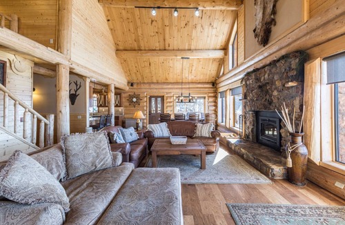 Creede Cabin | 418 m² Cabin ∙ 3 bedrooms ∙ 6 guests