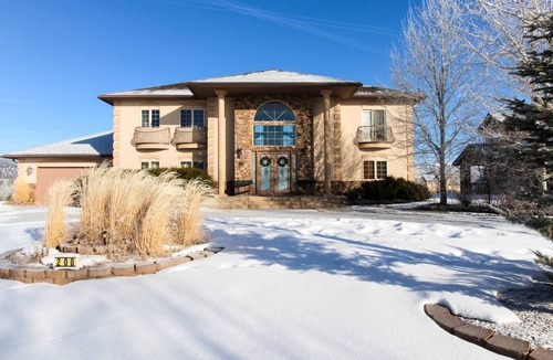Gypsum House | 421 m² House ∙ 5 bedrooms ∙ 12 guests