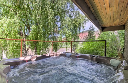 Glenwood Springs House | 436 m² House ∙ 6 bedrooms ∙ 16 guests