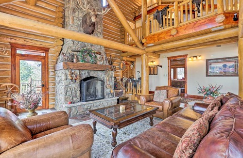 Bond House | 445 m² House ∙ 5 bedrooms ∙ 16 guests