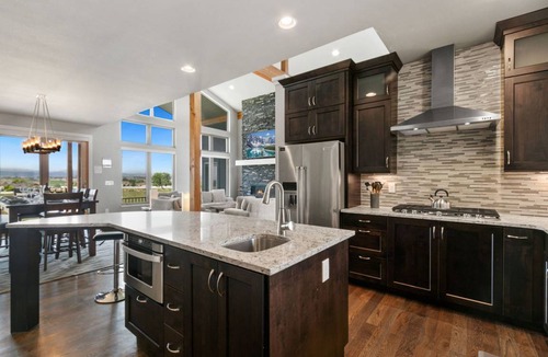 Galeton House | 446 m² House ∙ 4 bedrooms ∙ 10 guests