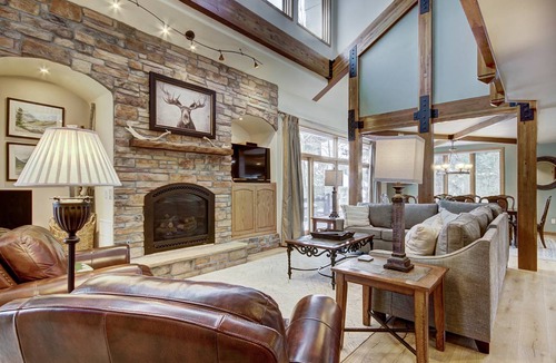 Three Peaks House | 447 m² House ∙ 5 bedrooms ∙ 12 guests