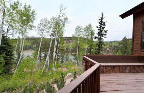 Columbine Lake House | 450 Beaver Circle