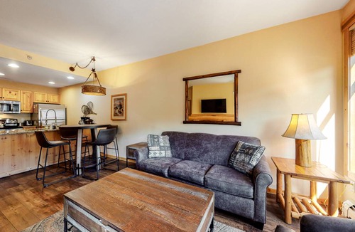 Copper Mountain Village Condo | 46 m² Condo ∙ 1 bedroom ∙ 4 guests