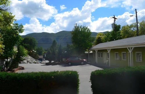 Basalt House | 46 m² Motel ∙ 6 guests