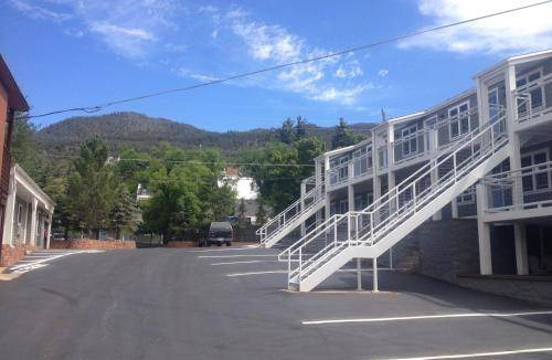 Basalt House | 46 m² Motel ∙ 6 guests