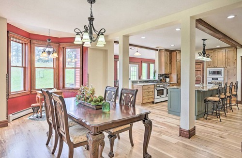Conifer House | 464 m² House ∙ 4 bedrooms ∙ 10 guests