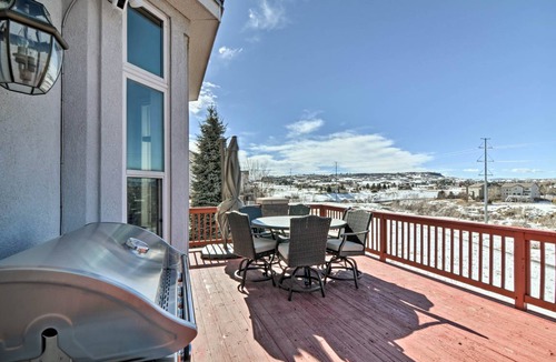 Lone Tree House | 464 m² House ∙ 5 bedrooms ∙ 10 guests