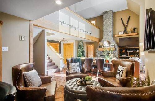 Christie Heights House | 465 m² House ∙ 9 bedrooms ∙ 22 guests