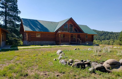 San Juan River Village Cabin | 472 m² Cabin ∙ 4 bedrooms ∙ 10 guests