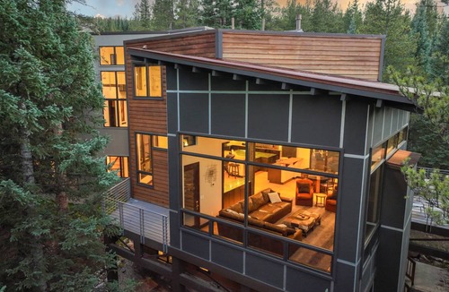 Copper Mountain House | 488 m² House ∙ 5 bedrooms ∙ 14 guests