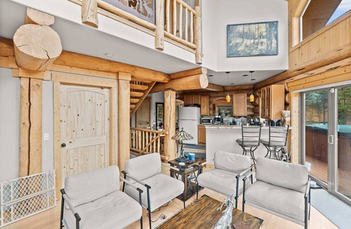 Twin Lakes Cabin | 4BD Log Home in Twin Lakes, Amazing Views, Pets OK