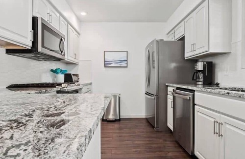 Leadville North House | 4BR Cozy Retreat - Hot Tub, Grill, Mountain Views