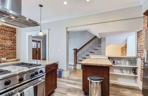 Congress Park House | 4BR Family Home w Yard, Monthly in Congress Park