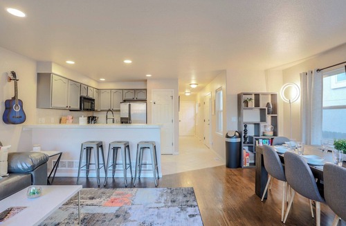 Berkley House | 4BR home w/garage parking