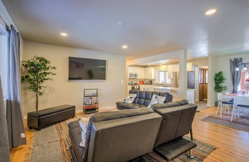 Skyway Condo | 4brbroadmoor Retreathottub, Firepit, Near Trails