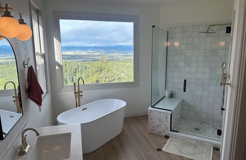 Castle Rock House | 5-bedroom house on 2 acres with excellent mountain views in Castle Pines, CO