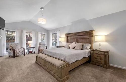 Northwest Colorado Springs House | 5 BR Golden Hills Family Vacation Home