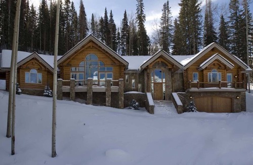 Mountain Village House | 5 BR + Loft Luxury Ski-in & Ski-out Log Home, stunning mountain views, hot tub