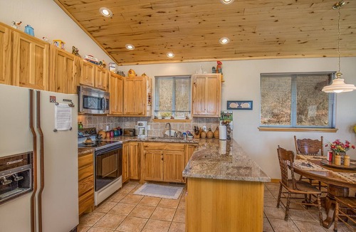 Durango House | 5 Min To Downtown Durango, Privacy, Bordering National Forest!