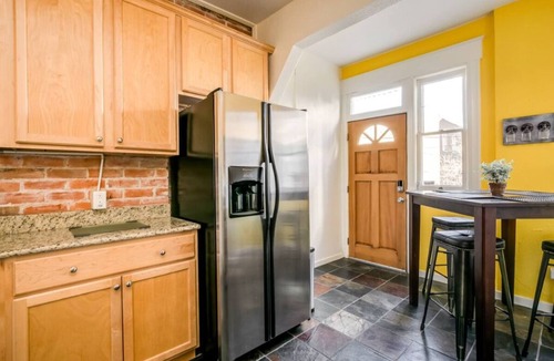 Central Boulder Condo | 5 min Walk to Pearl St - WiFi/Parking/King Bed/W&D