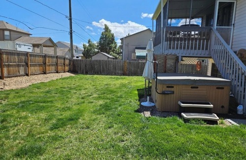 Ken Caryl House | 5 mins from Chadfield reservoir Tranquil 4-bedroom house AC in West Littleton
