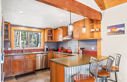 Breckenridge Heights House | 5 mins to Breck, Mtn View, Hikes Galore!