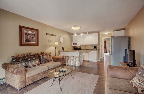 Mountain House Condo | 5 Minute Walk to the Lifts/Pool and Hot Tub Access/Private Patio