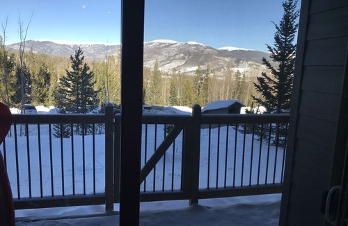 Wildernest Condo | 5-Star 2 Bdrm Condo-Mtn Views-Great Rates-Free WIFI- Personal Owner Contact