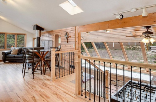 Coal Creek Cabin | 5 Star Western Cabin Golden, Boulder, Nederland, Skiing, Newly updated