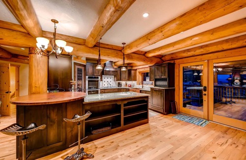 Black Hawk Cabin | 5000 sqft Log home Denver, Red Rocks, SKI, HOT TUB, Sleeps 6 adults + 6 kids