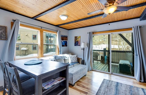 Wildernest Condo | 51 m² Condo ∙ 2 bedrooms ∙ 4 guests